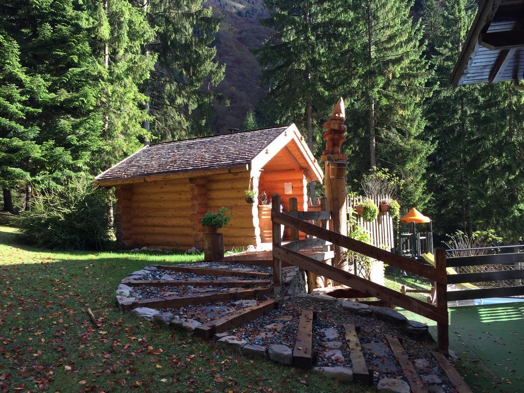 Chalet Al Faggio Hostal Lenzumo di Concei Exterior foto